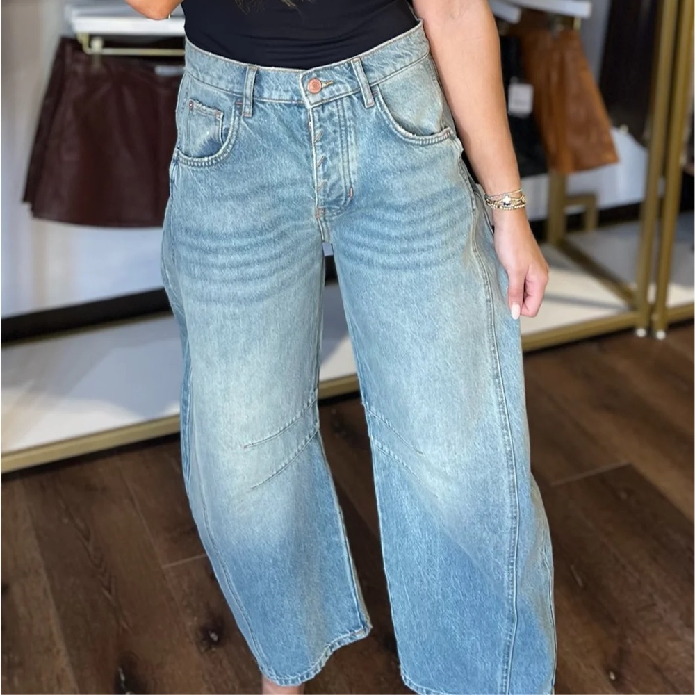 Free People Good Luck Mid Rise Barrel Jeans Size 28